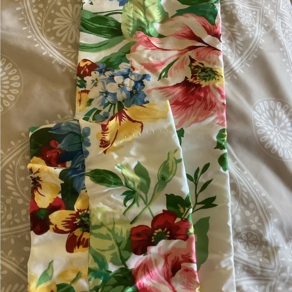 Two Country Floral Valances - Picture 7 of 8